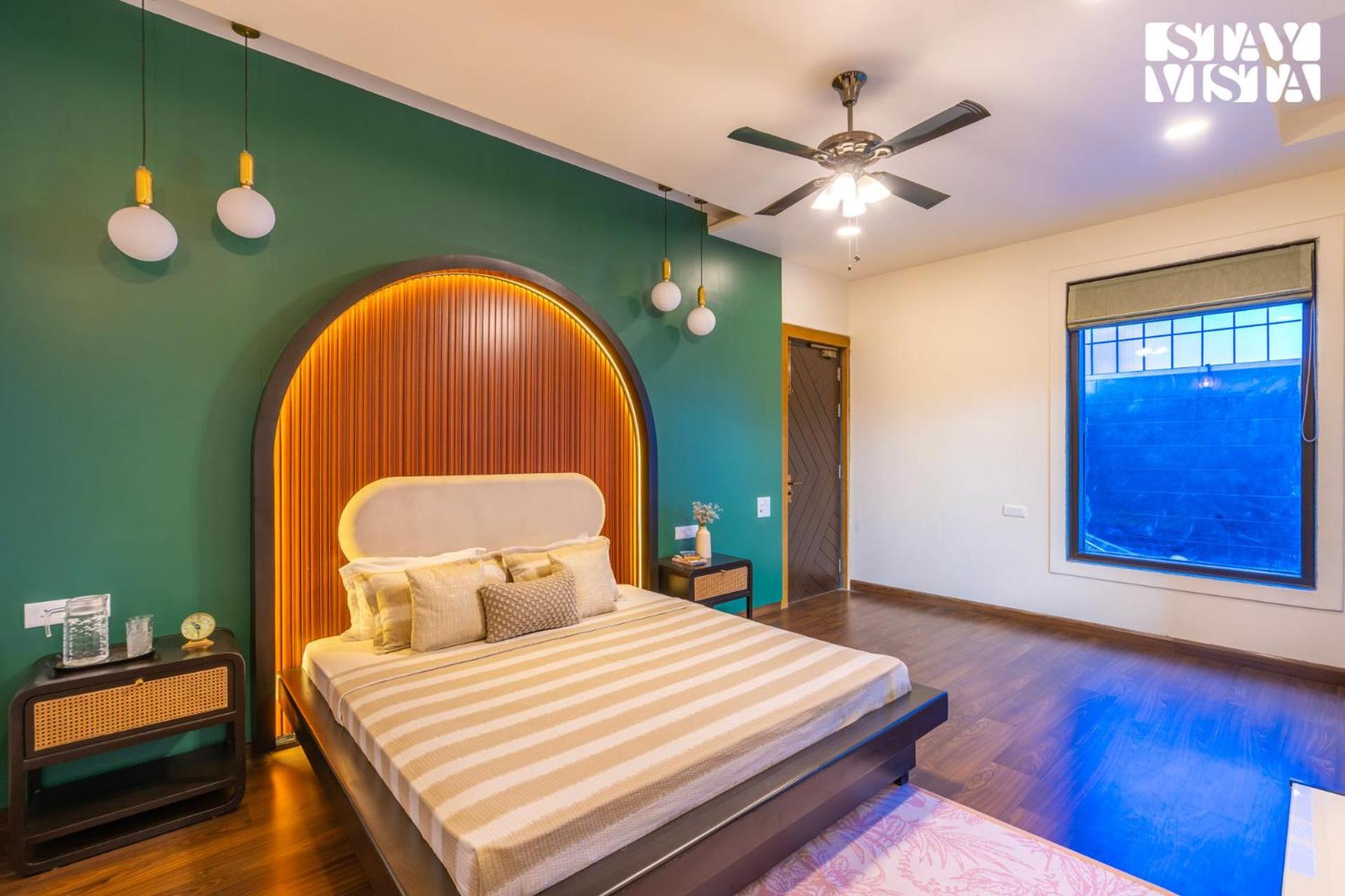 Stayvista At Wandering Vines Indoor Pool 4Bhk Luxury Villa In Delhi Sohna Exterior foto